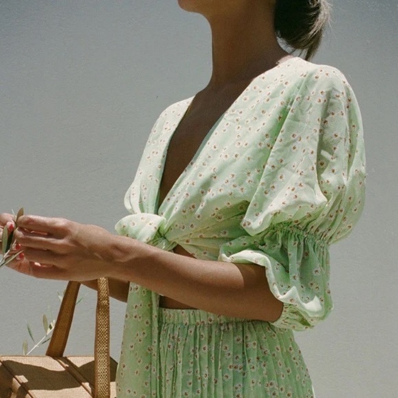 Sabo Skirt Green Puff Sleeve Crop Blouse - Picture 2 of 5